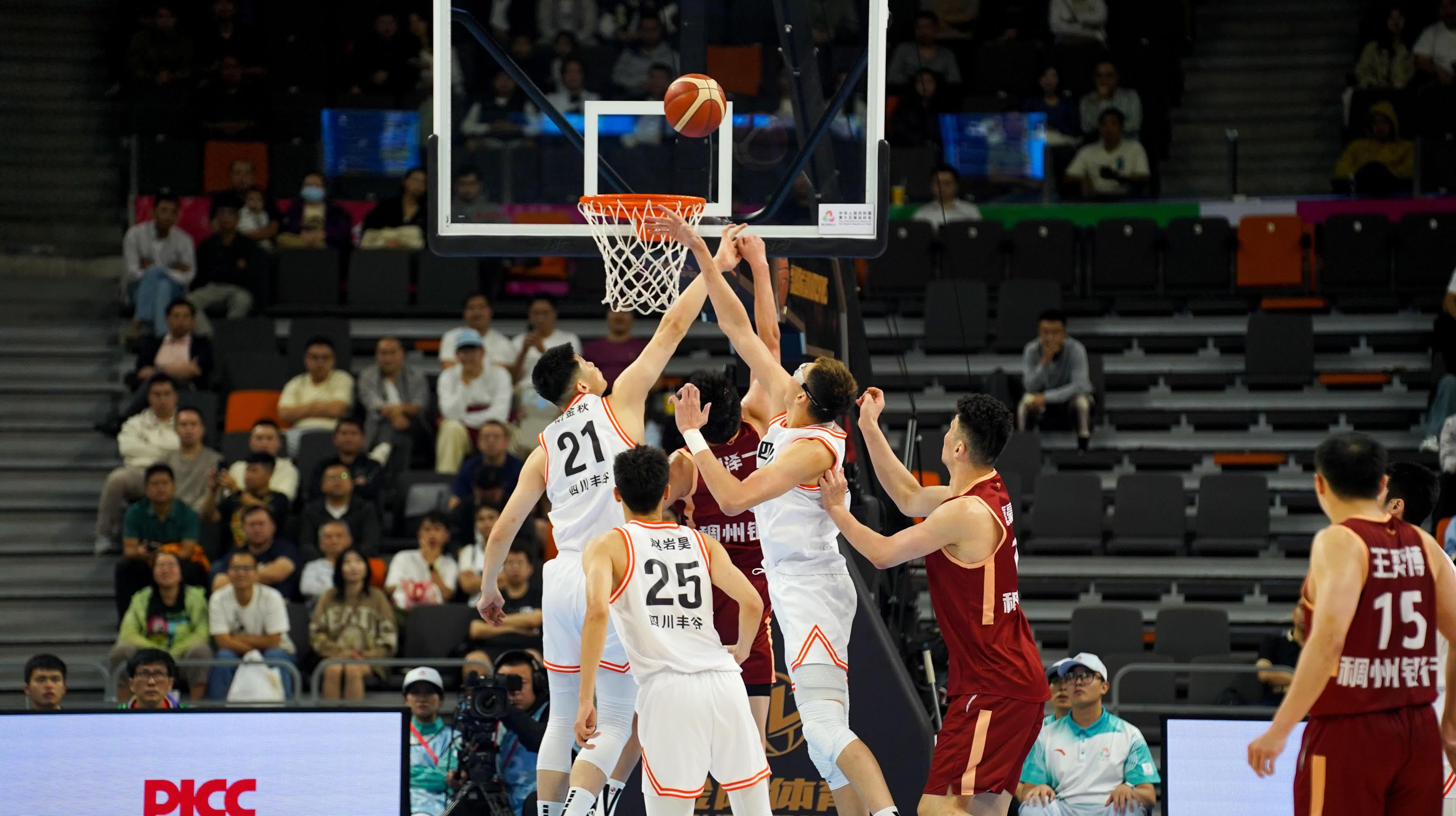 PG-加时末段CBA常规赛传出新动向；斯图加特遗憾出局；管理层表态：目标明确；心理建设被强调的简单介绍