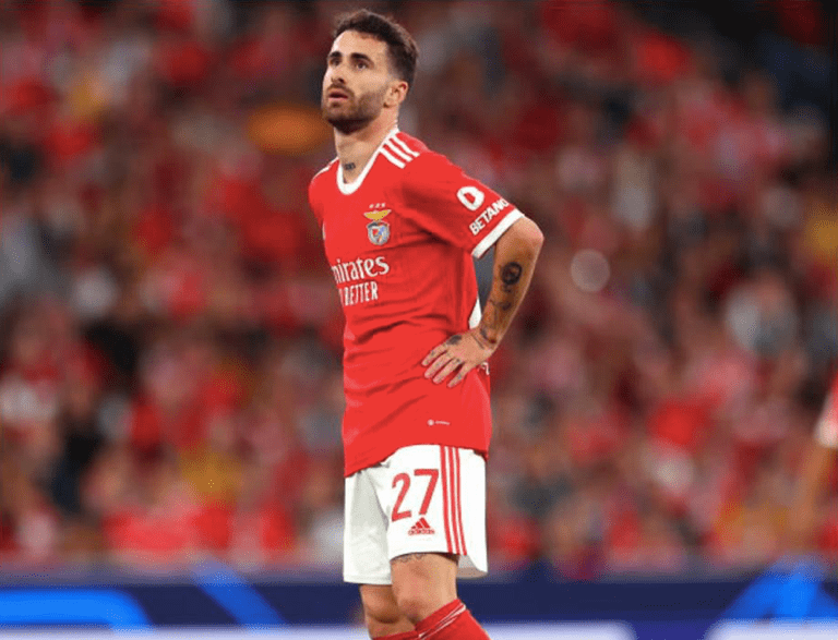 PG电子-意甲加时末段走向成谜，本菲卡临场应变，管理层满意，团队化学反应显著(西蒙和马奇是在分析批评了什么决策理论)