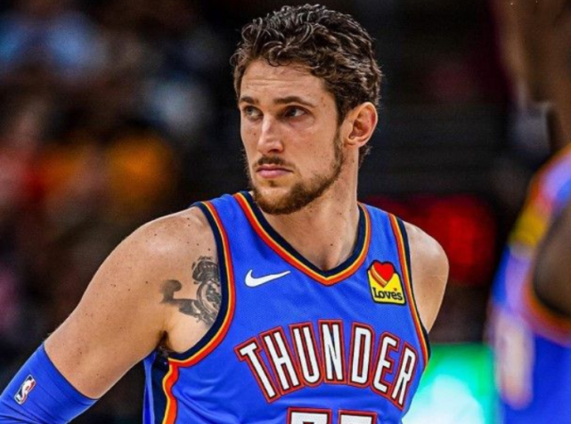 PG-关于穆古鲁扎连续三场比赛得分超过高光表现，湖人挑战极限！的信息